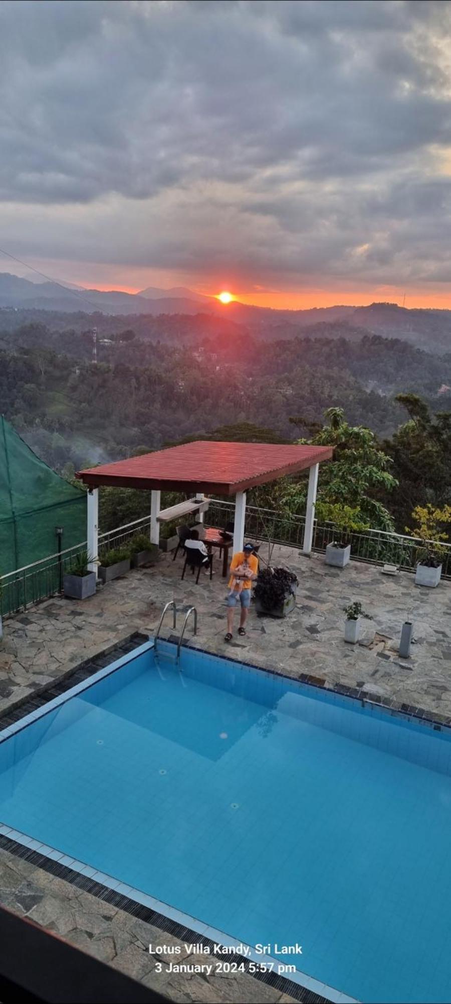 Lotus Villa Kandy Peradeniya Exterior photo